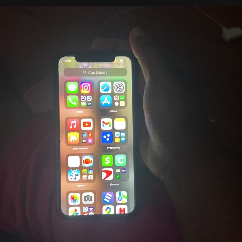 iPhone XR With Phone Case And Black Privacy Screen